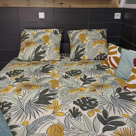 Zen Apartment *