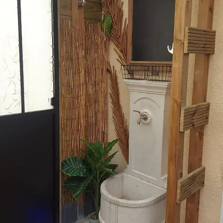 Zen Apartment